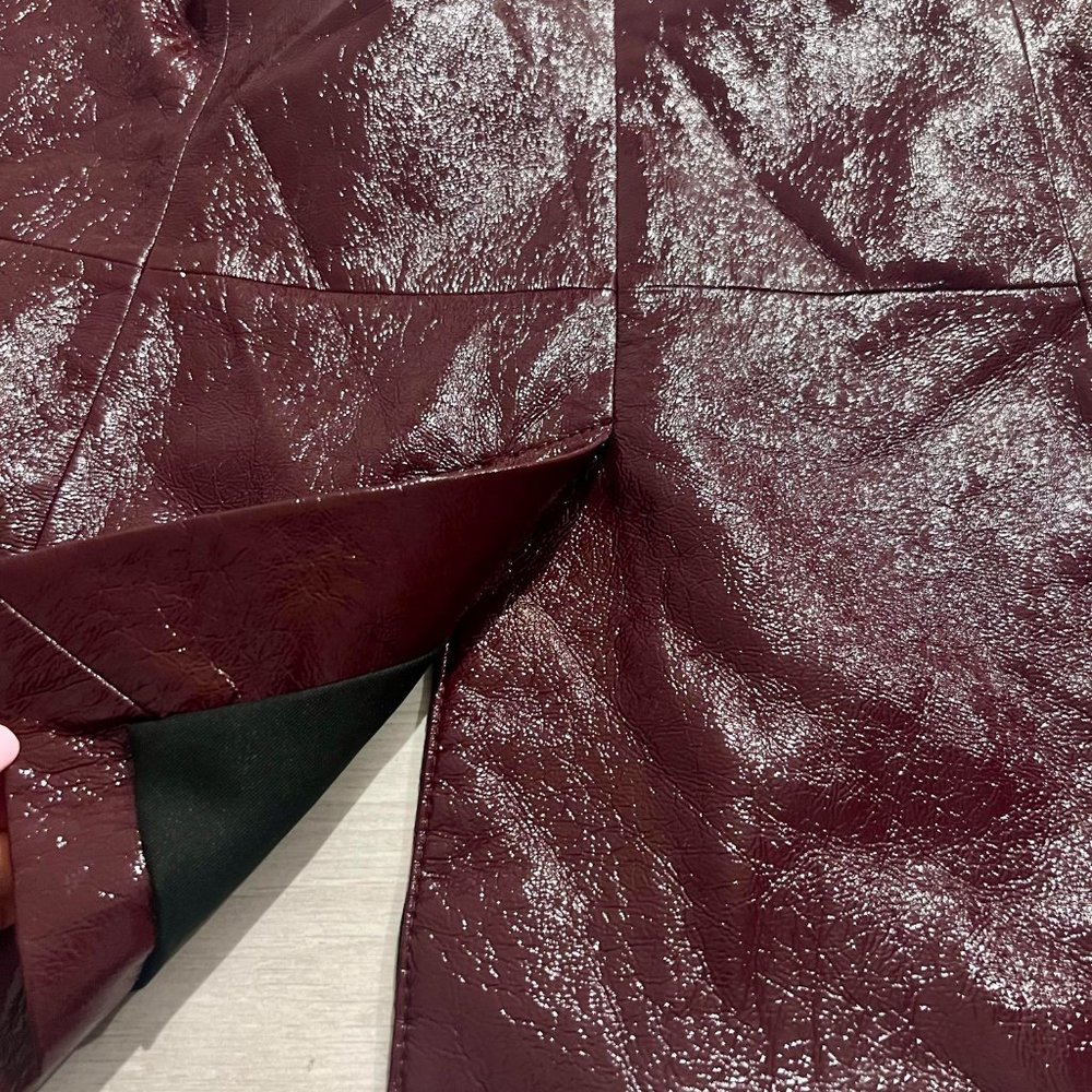 LNA Faux-leather crinkle jacket in wine - Picture 13 of 15